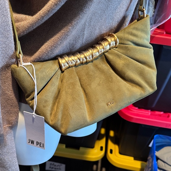 π JW PEI Olive Crossbody Bag with Gold Accents - Picture 4 of 16